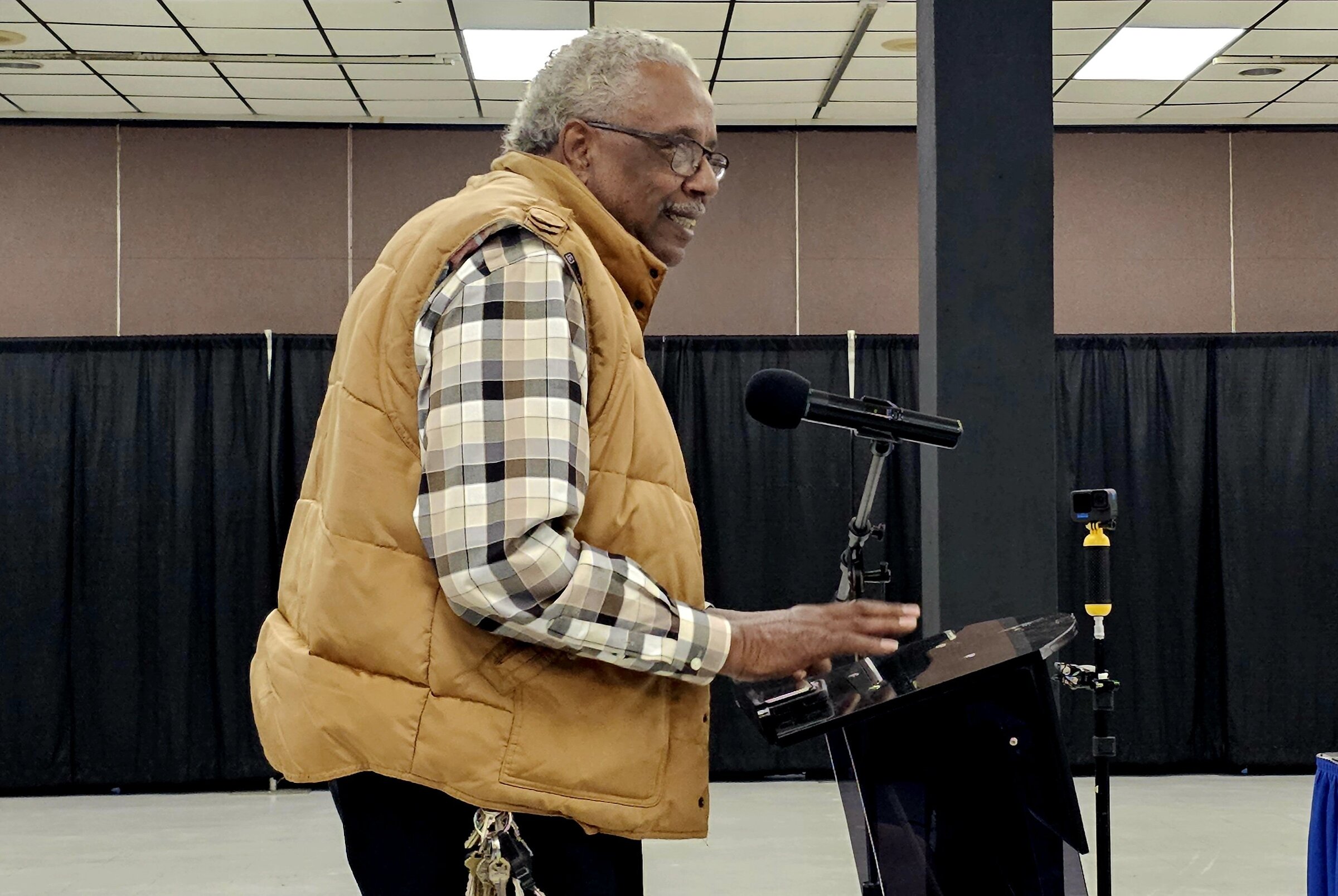 Pine Bluff to seek water line replacement