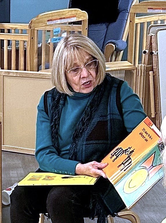 Fulton Rotary promotes peace to preschoolers, donates books - Vimarsana News