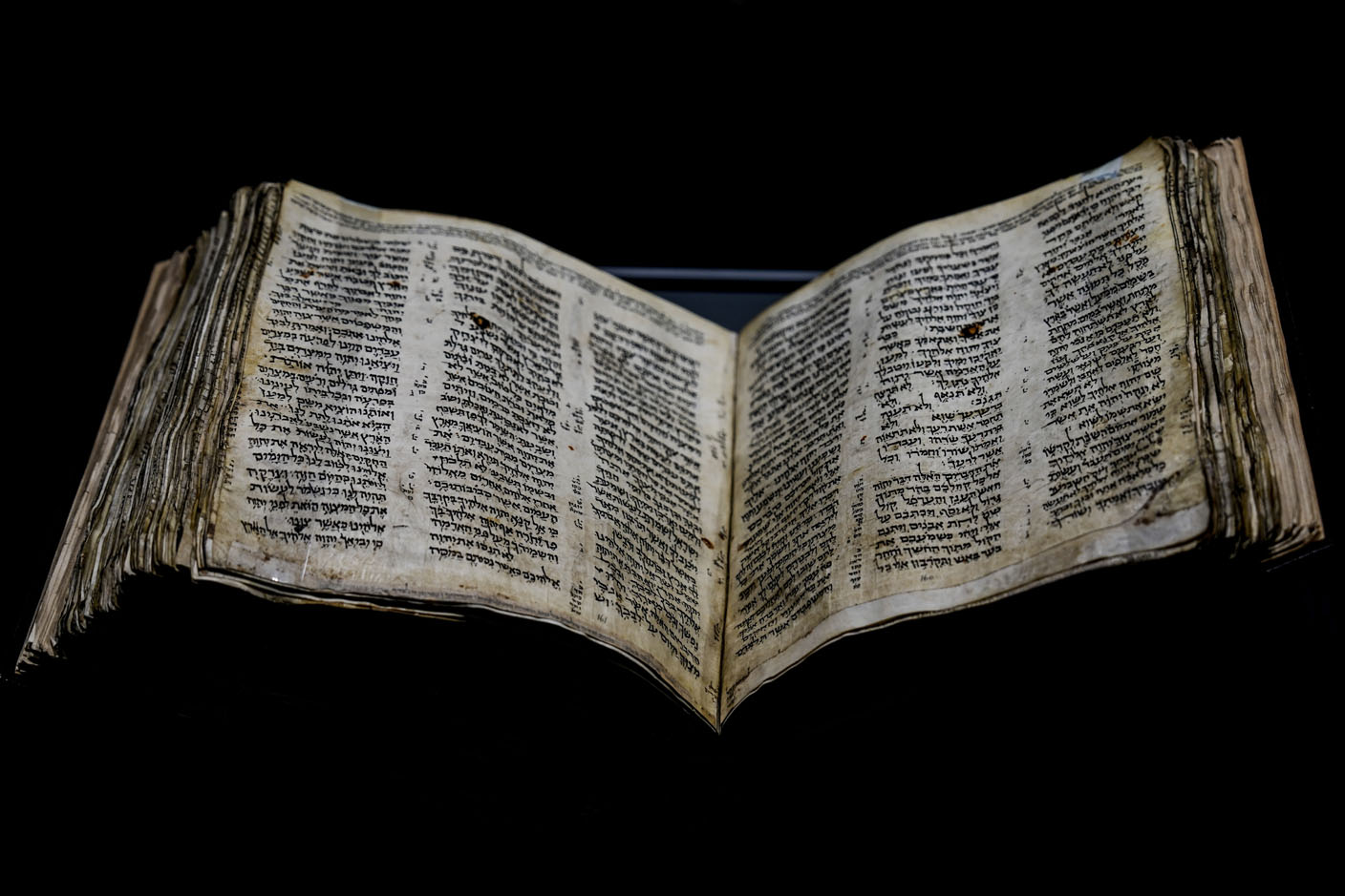 Ancient Bible expected to bring record price - Vimarsana News