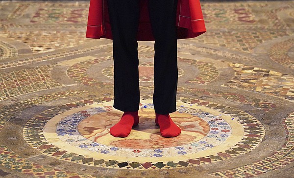Feet for a king: Westminster Abbey to offer barefoot tours - Vimarsana News