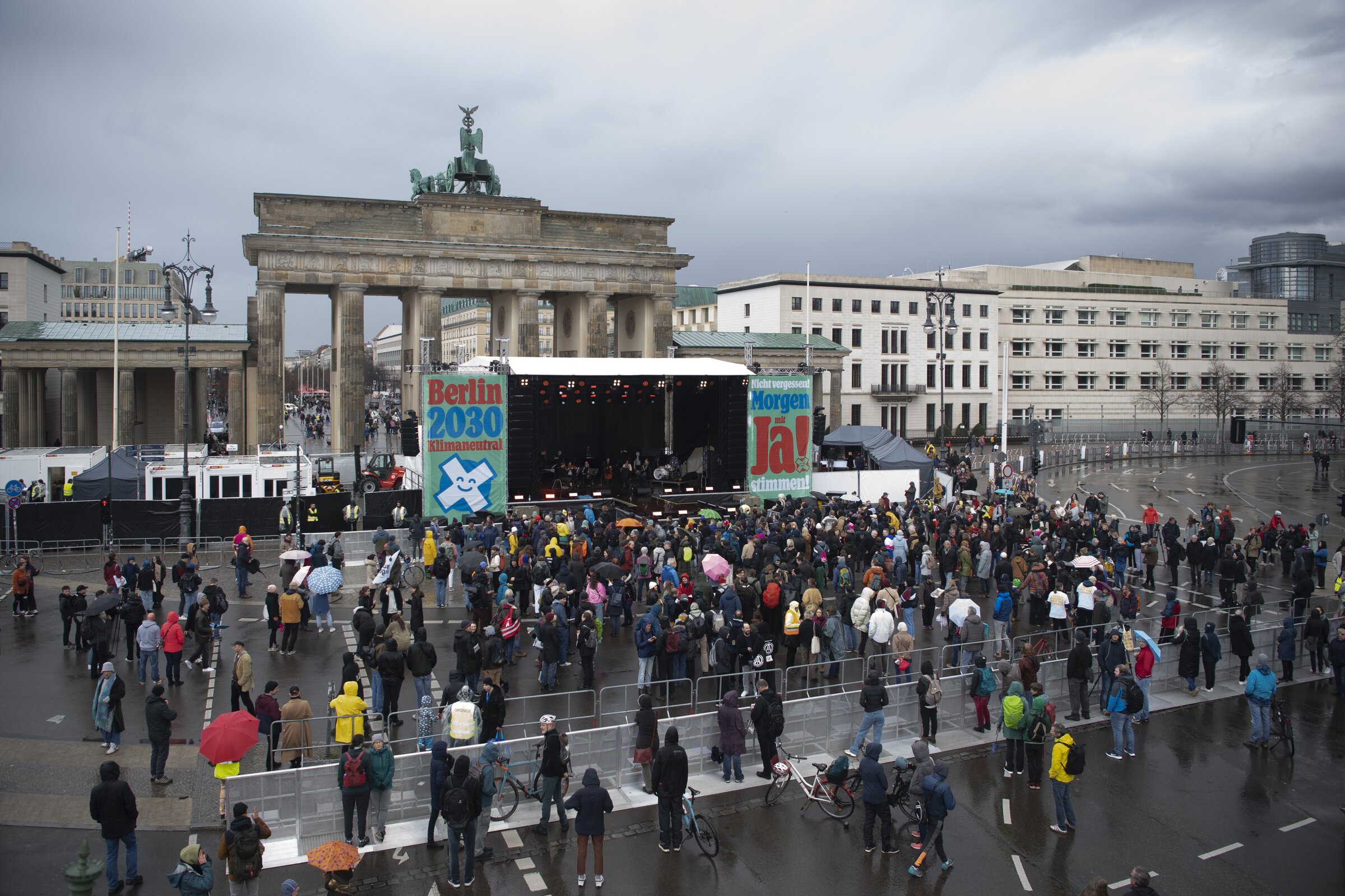 Berliners to vote on climate goals - Vimarsana News