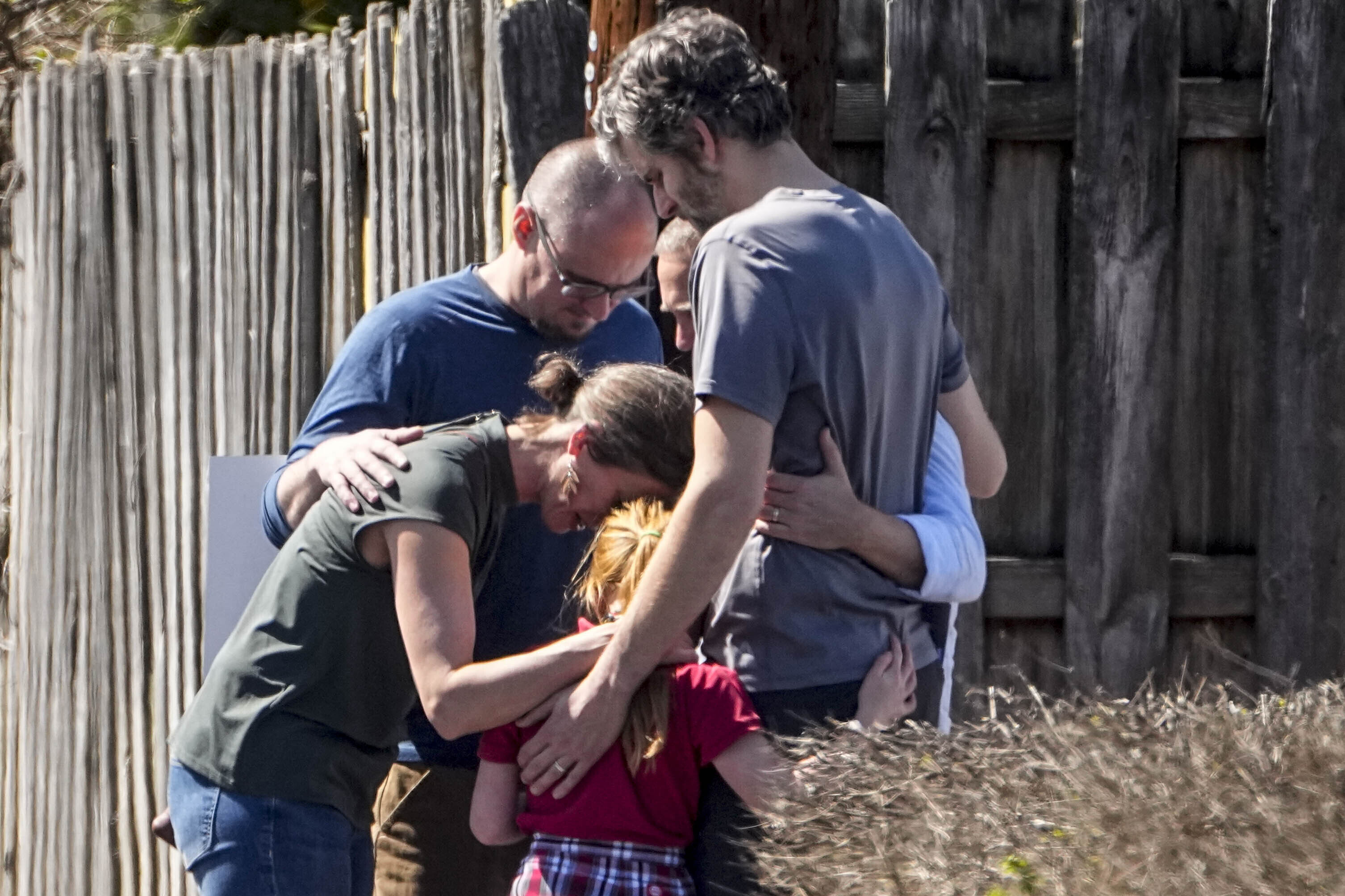 Shooter slays six at school in Tennessee - Vimarsana News