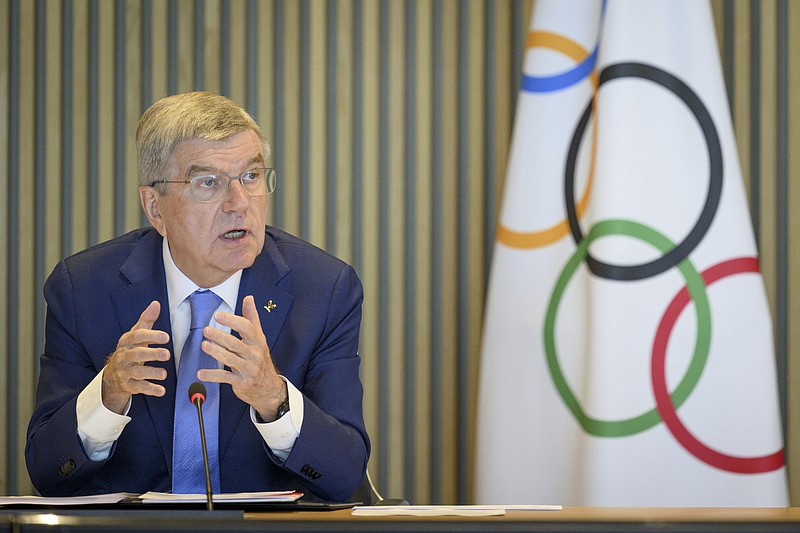 El presidente del COI Thomas Bach habla durante la apertura de la junta directiva del Comité Olímpico Internacional en Lausana, Suiza el martes 28 de marzo del 2023. (Laurent Gillieron/Keystone via AP)