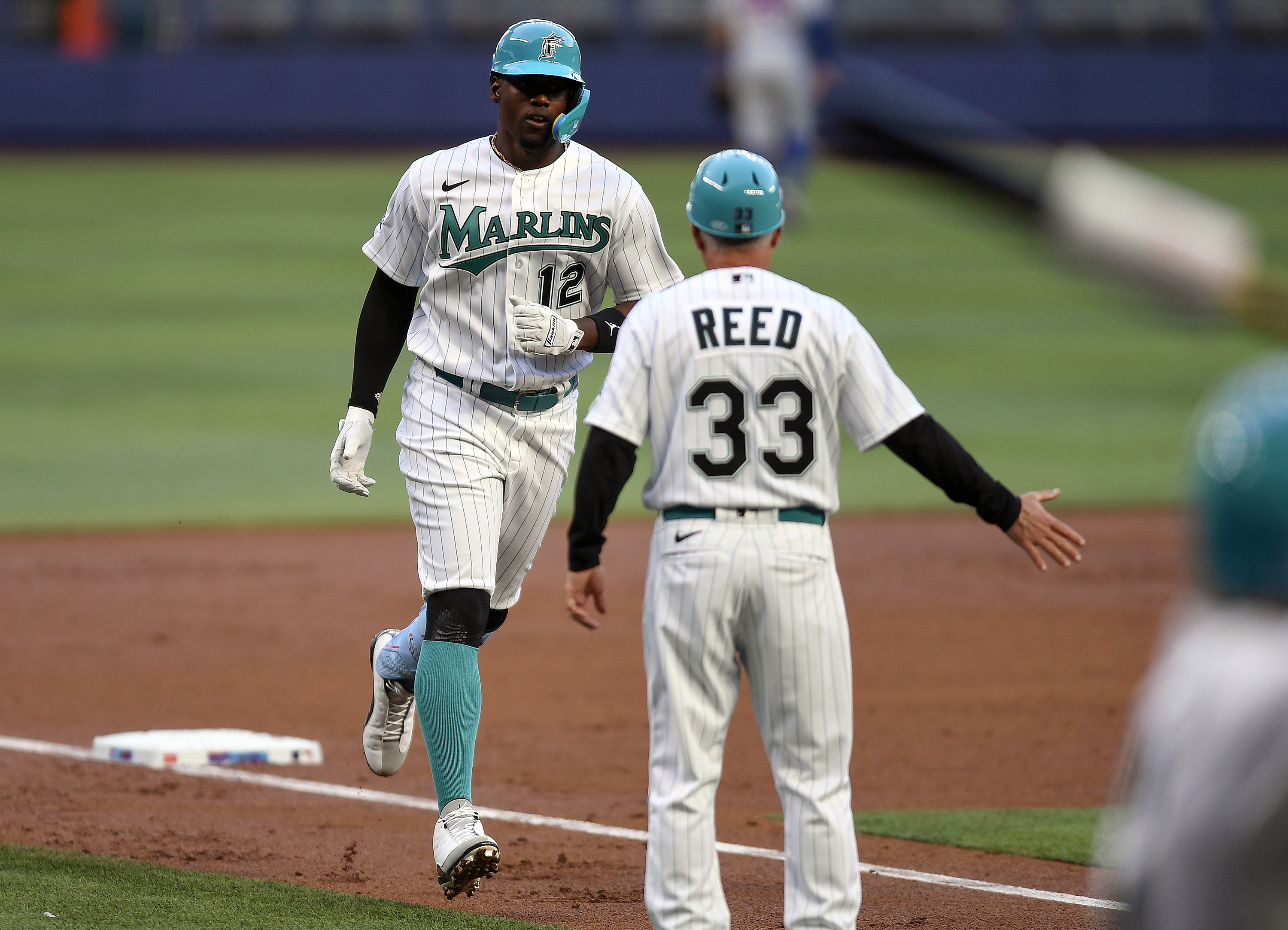 Yuli Gurriel MAKES a Diving Catch!, Miami Marlins