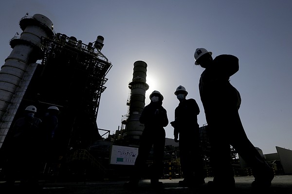 In surprise move, top oil producers announce cuts - Vimarsana News