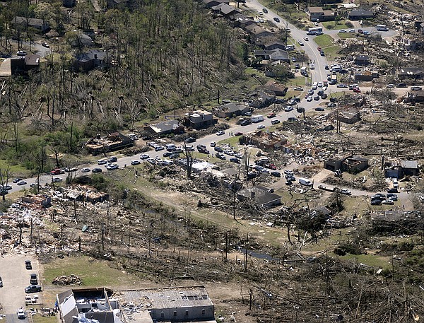 Sunday was day to look ahead to recovery from tornado - Vimarsana News