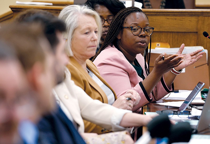 Arkansas House committee advances bill addressing parole eligibility