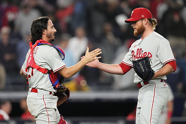 Schwarber's 200th HR helps Phillies get 1st win - Vimarsana News