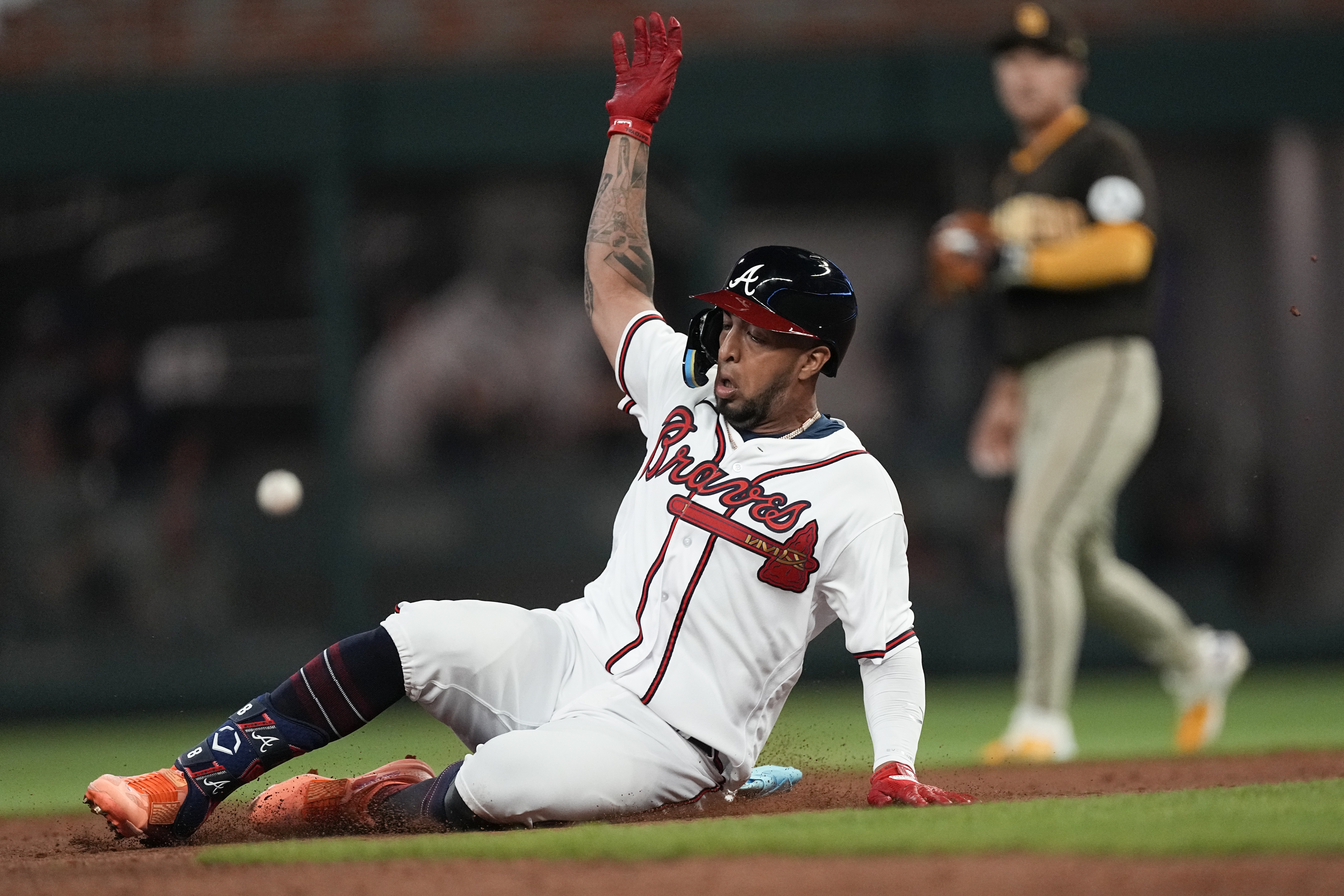 orlando-arcia-delivers-winning-hit-in-9th--atlanta-braves-beat-s