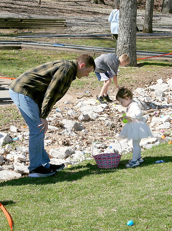 Annual Easter Egg Hunt The Weekly Vista
