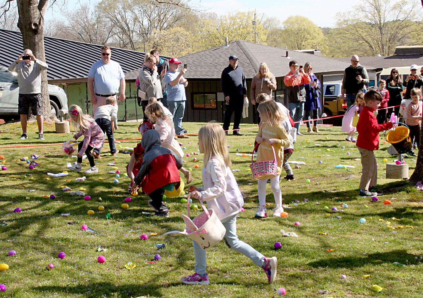 Annual Easter Egg Hunt The Weekly Vista