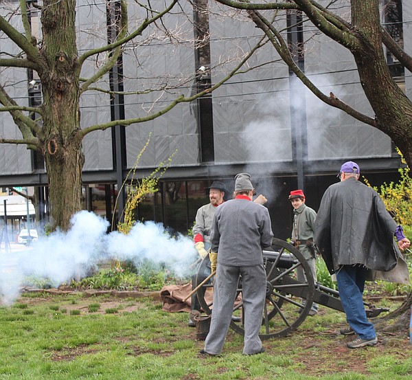 Battle of Fayetteville event April 15 includes firing of cannon - Vimarsana News