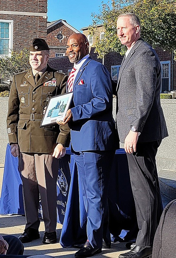 Former Lincoln ROTC cadet is executive director of largest library system in Nevada - Vimarsana News