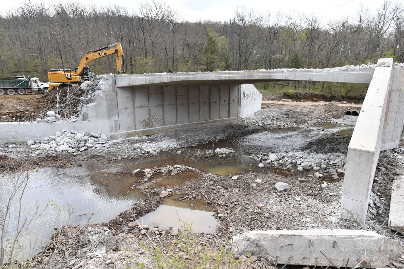 Washington County demolishes new $495,000 bridge, cites $1 million cost ...