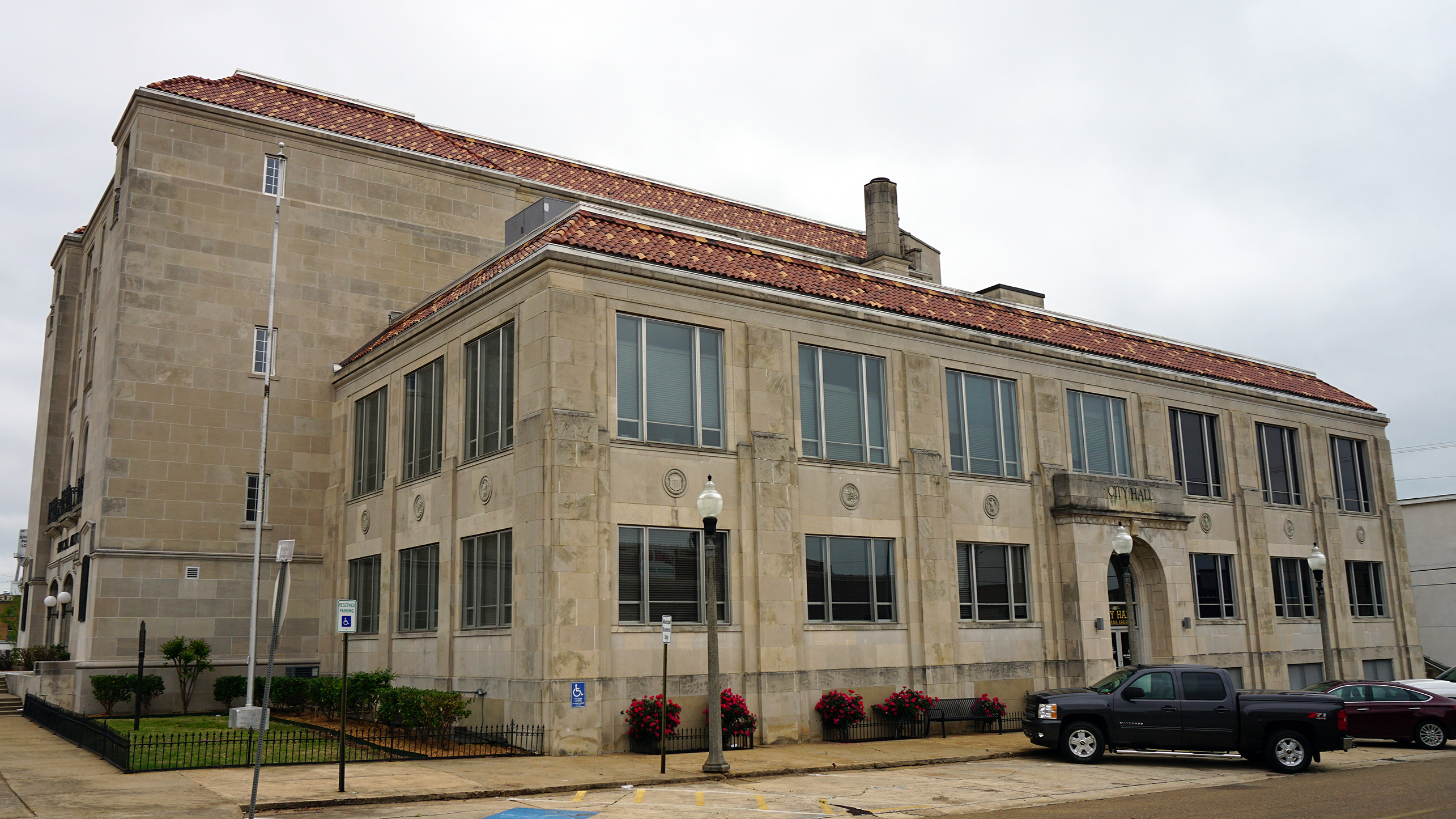 Arkansas side to consider $200K contribution to Union Station redevelopment project - Vimarsana News