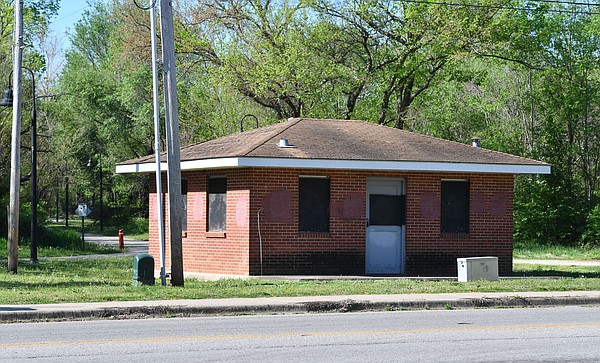 Spray-painting the pump station: Fayetteville looking to provide sanctioned space for street art - Vimarsana News