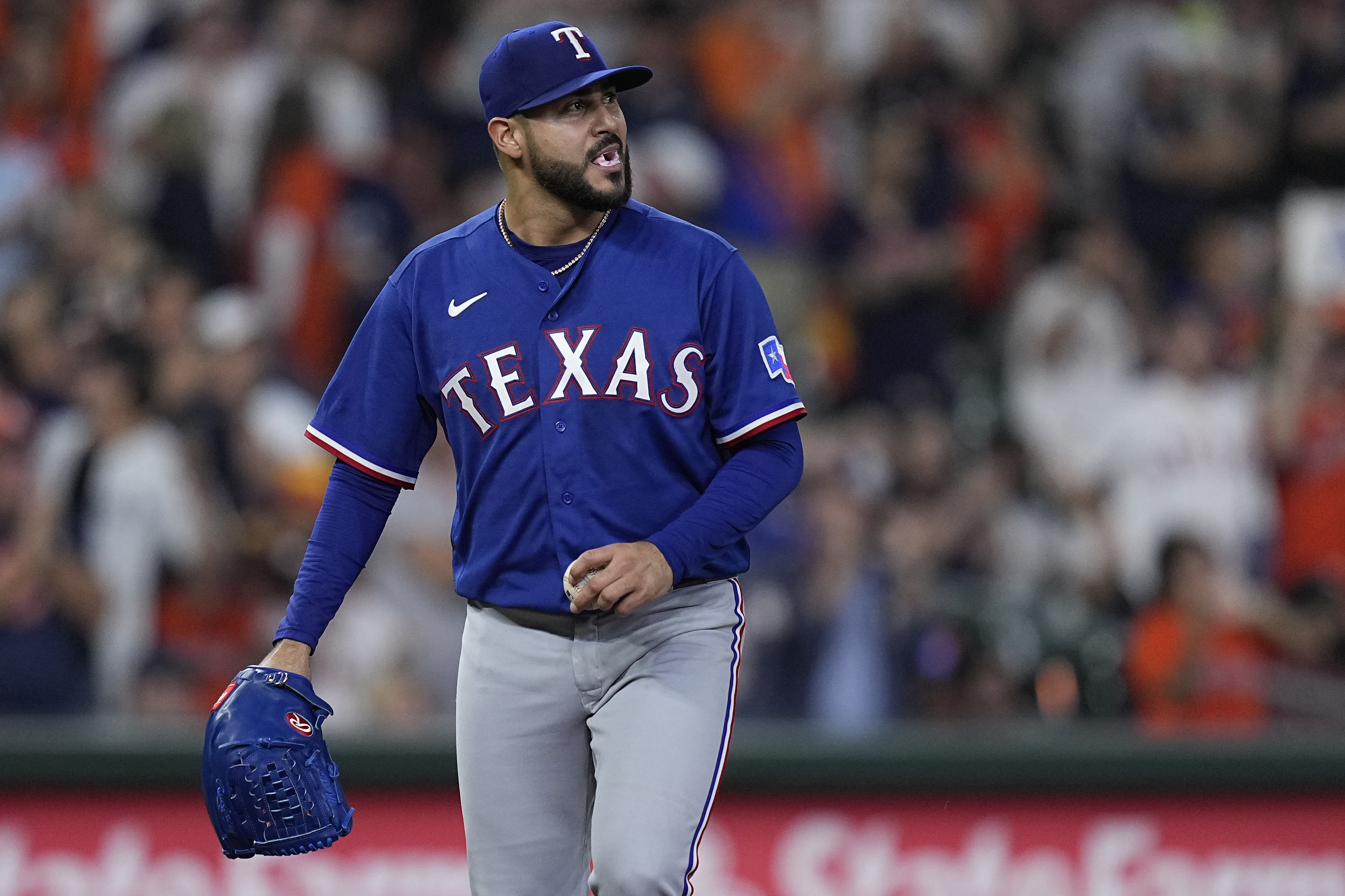 Texas Rangers Ace Martin Perez on Manager Bruce Bochy: 'Old School