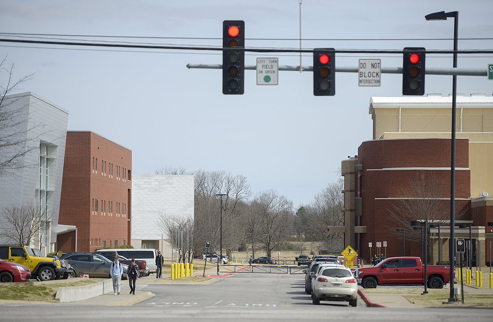 Bentonville School Board approves 6.5% pay raise across all salary schedules - Vimarsana News