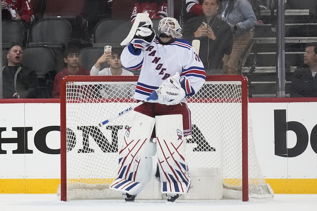 Rangers surprise Devils in Game 1 | Northwest Arkansas Democrat-Gazette