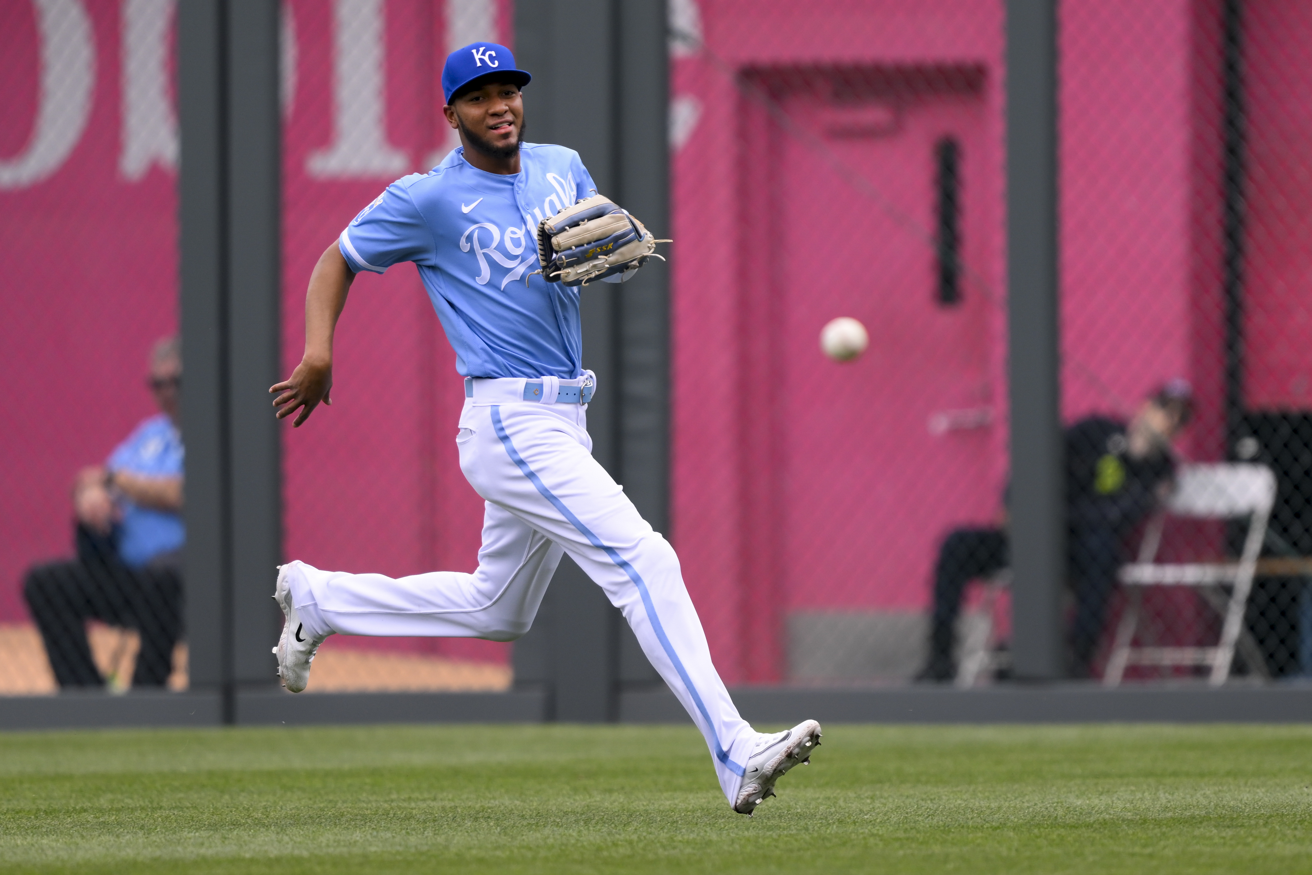 Rangers win, 12-3, over KC