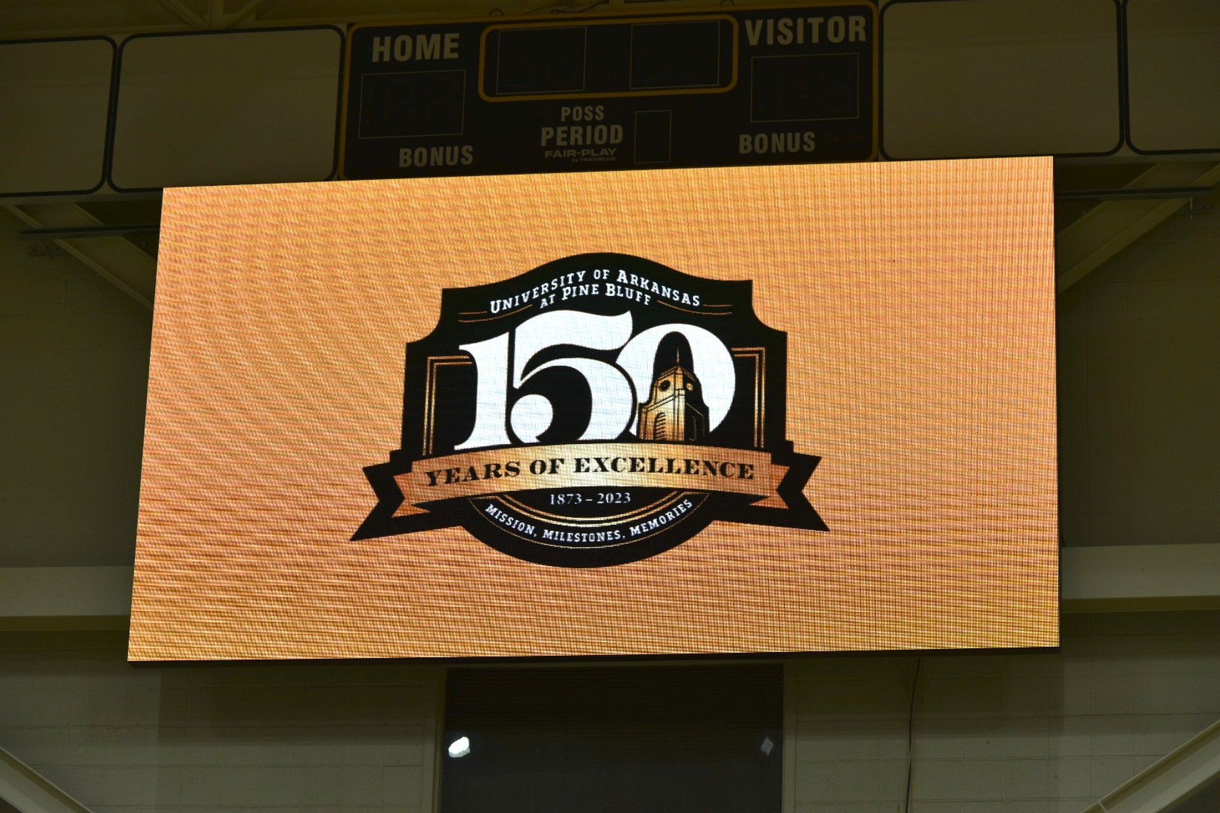 PHOTO MINI-GALLERY: UAPB holds honors ceremony