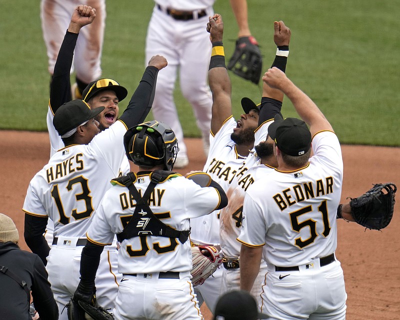 Dodgers Overturn Home Run Due To Pirates' Ke'Bryan Hayes Missing