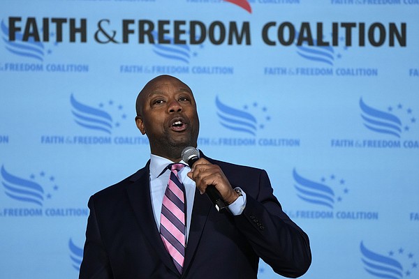 Fighter or optimist? Iowa Republicans eye Trump alternatives - Vimarsana News