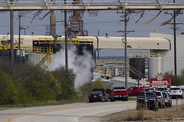 1 dead, 1 injured in blast at Chicago area petroleum plant - Vimarsana News