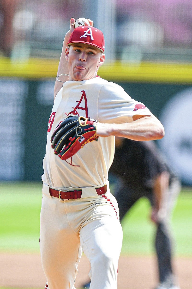 No. 6 Ranked Arkansas Baseball Suffers Fourth Straight Loss 