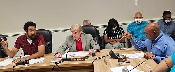 Ordinance fails vote; JPs adjourn - Vimarsana News