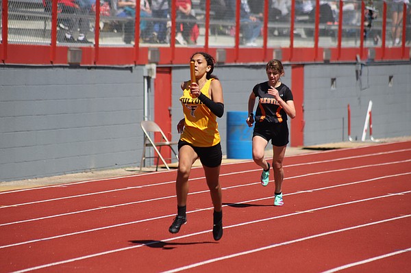 Fulton MS girls T&F relay teams break three school records | Fulton Sun