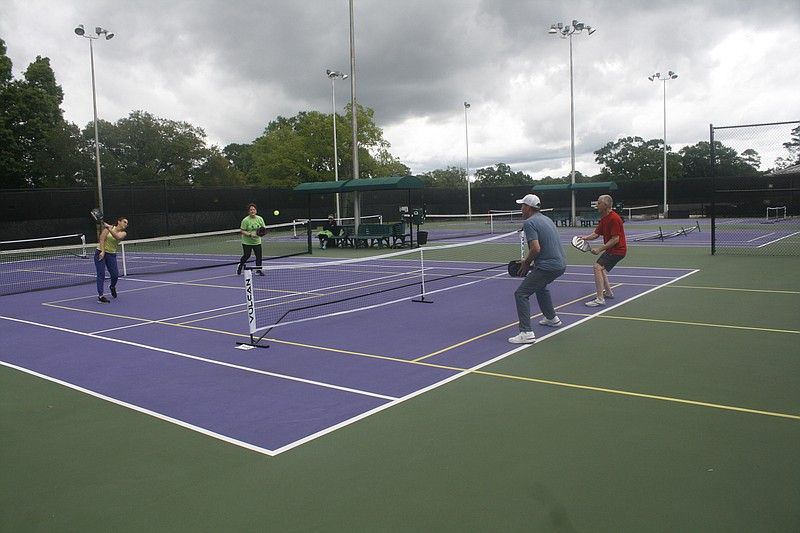 Pickleball tournament offers competitive fundraising | El Dorado News