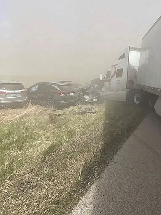 Dust storm causes crashes in Illinois; at least six dead | Hot Springs ...