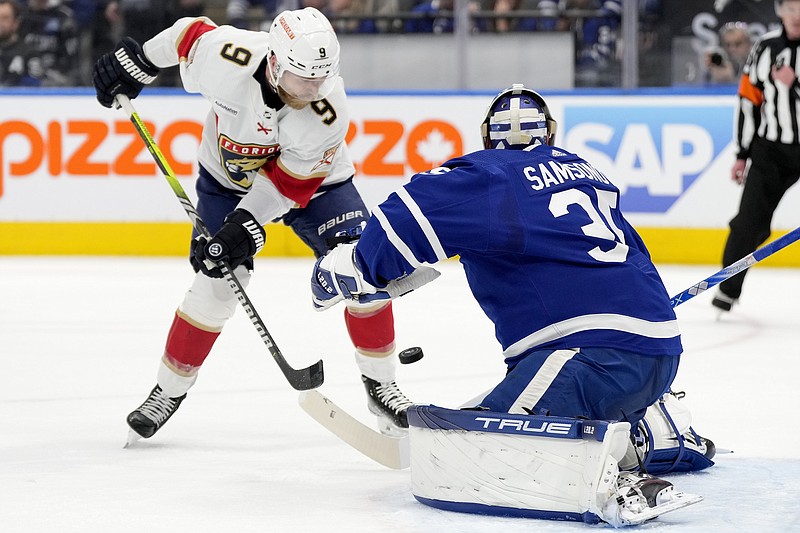 Sergei Bobrovsky, Panthers top Maple Leafs to take Game 1 of series