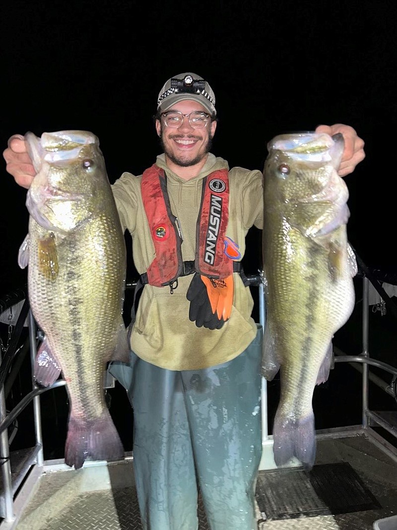 Pennsylvania's Becker Extends Lead at Tackle Warehouse Pro Circuit Googan  Baits Stop 3 at Lake Murray - Major League Fishing