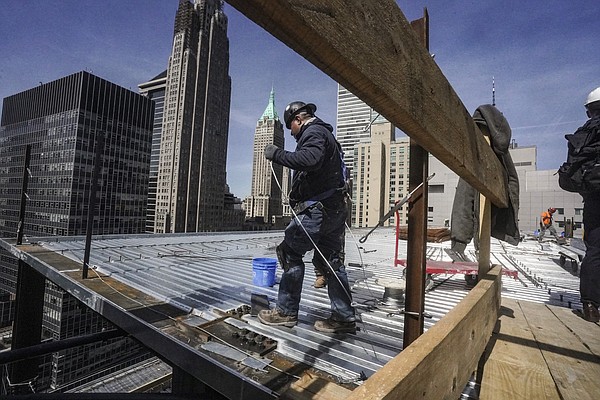New jobs grow by 253000 in April New jobs grow by 253000 in April