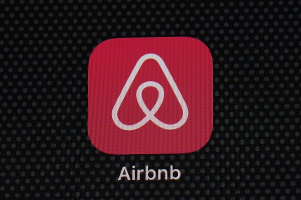 Little Rock city board adopts new regulations for short-term rentals listed on platforms like Airbnb - Vimarsana News