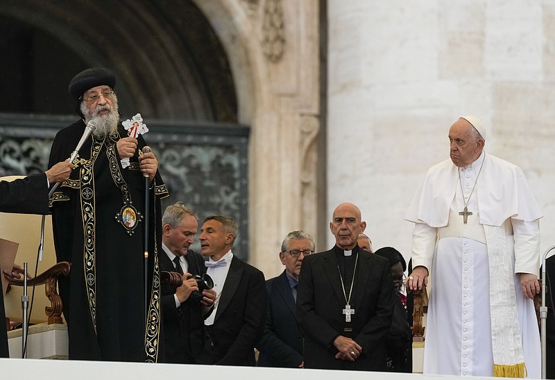 Catholic, Coptic Orthodox popes offer joint Vatican blessing | Camden News