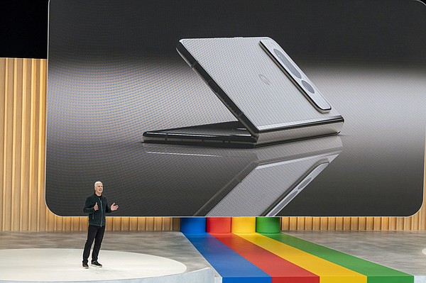 Apple slow to offer flexible smartphone - Vimarsana News