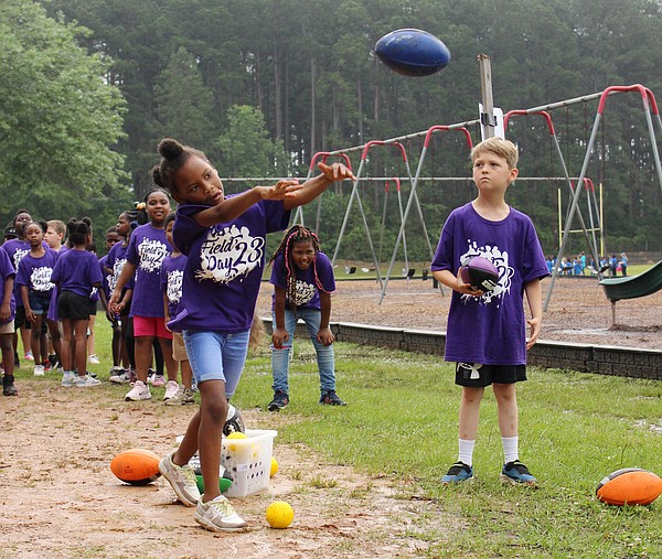 PHOTO GALLERY Field Day at Harmony Leadership Academy Texarkana Gazette