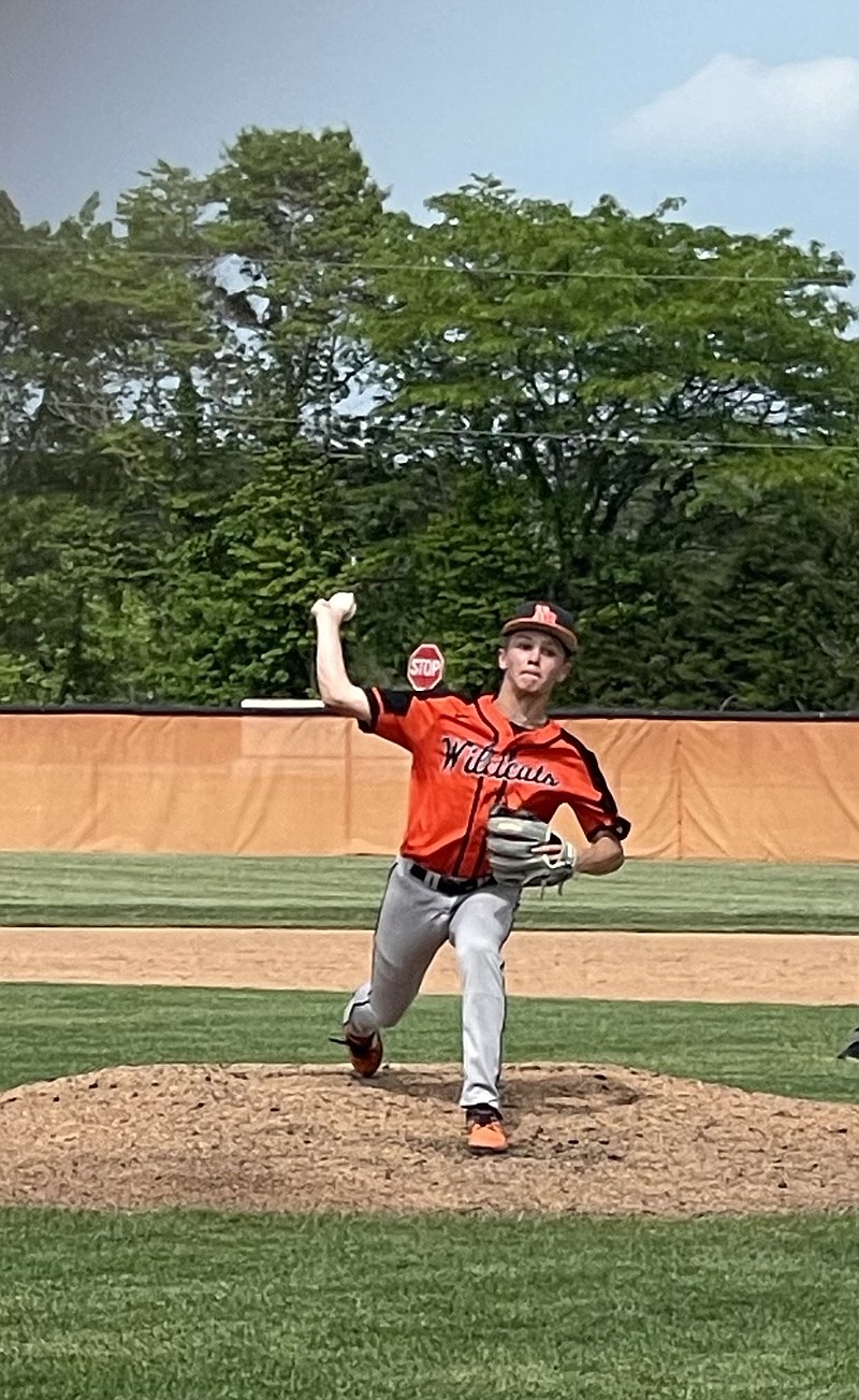 New Bloomfield's Eli Bailey hurls a pitch to a New Haven hitter in the Class 2 District 8 tournament opening round Friday at Rod Haley Field in New Bloomfield. (Fulton Sun/Robby Campbell)