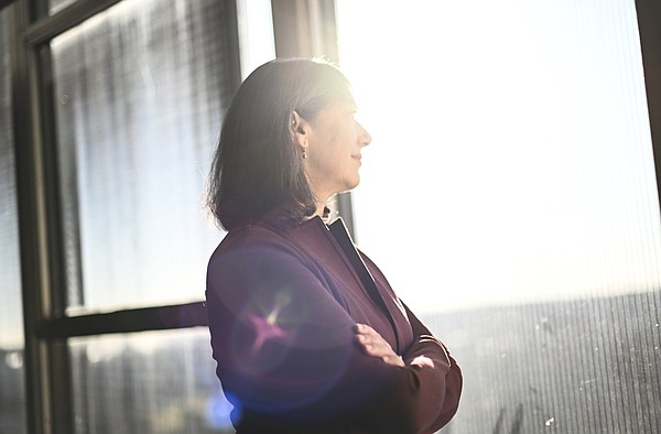 Surgeon nominated to lead NIH - Vimarsana News
