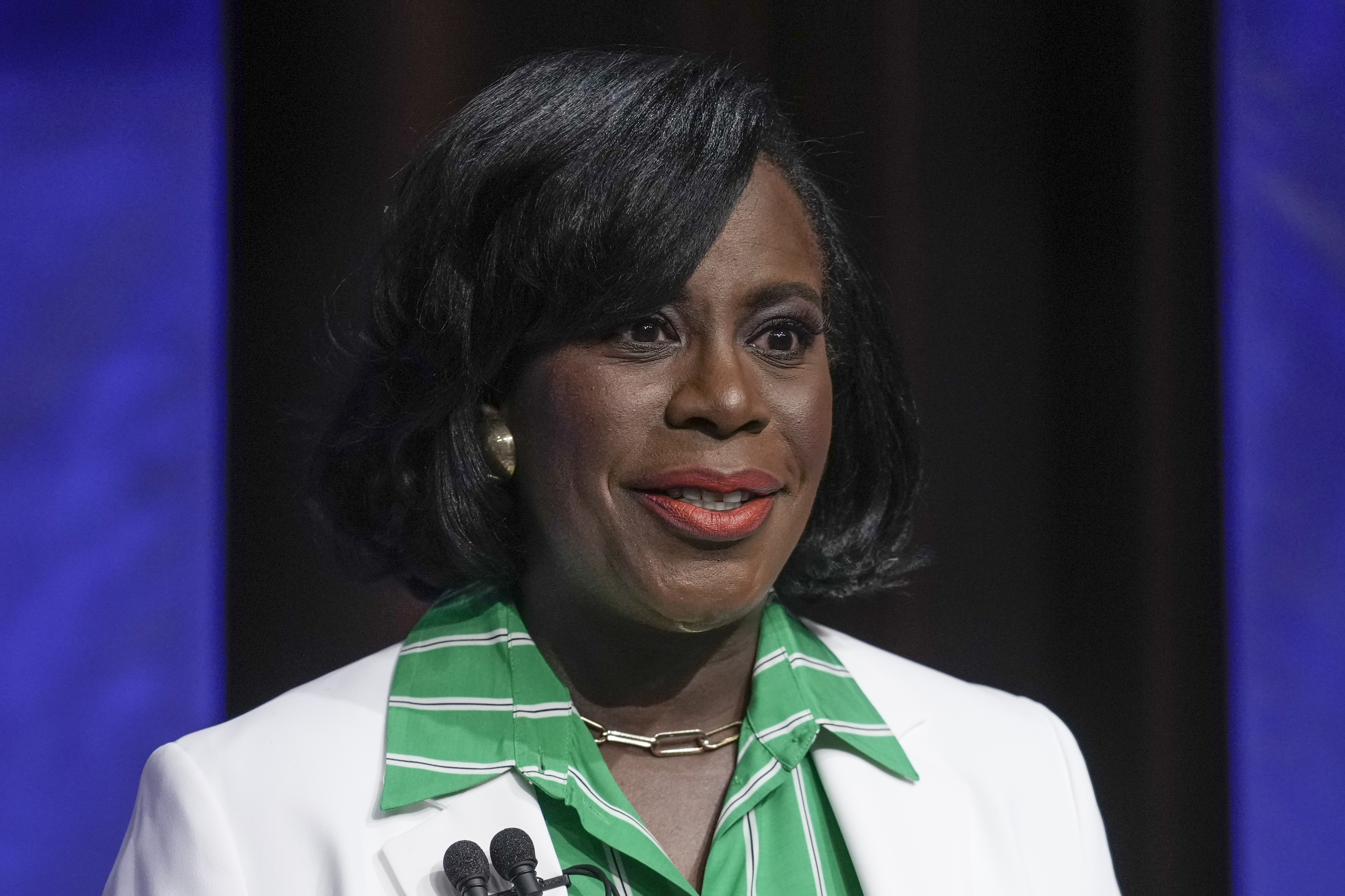 Parker wins in Philadelphia primary - Vimarsana News