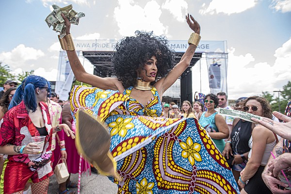 Board members resign amid Walton Arts Center decision to decline hosting drag performances for youth