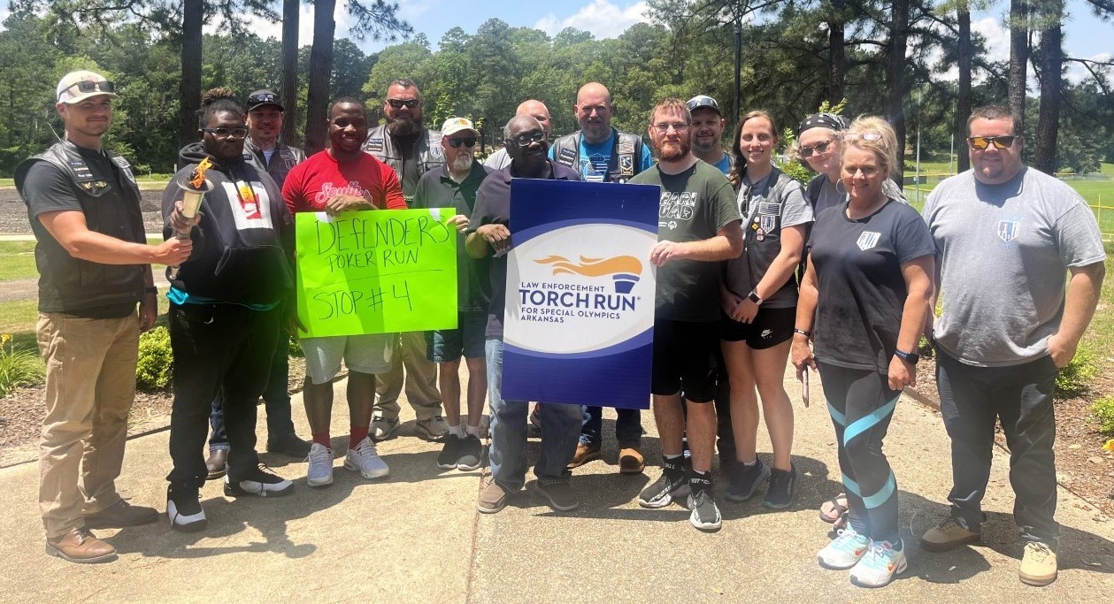 Defenders Motorcycle Club holds fundraiser - Vimarsana News