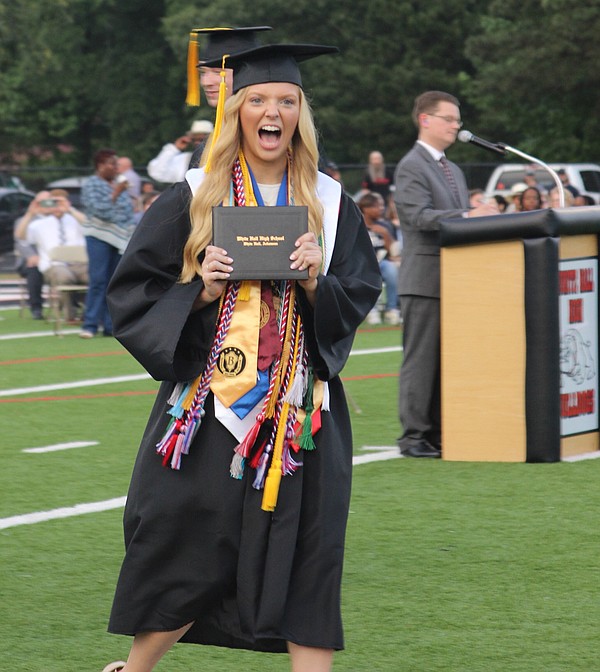 Bulldogs graduate with big dreams - Vimarsana News