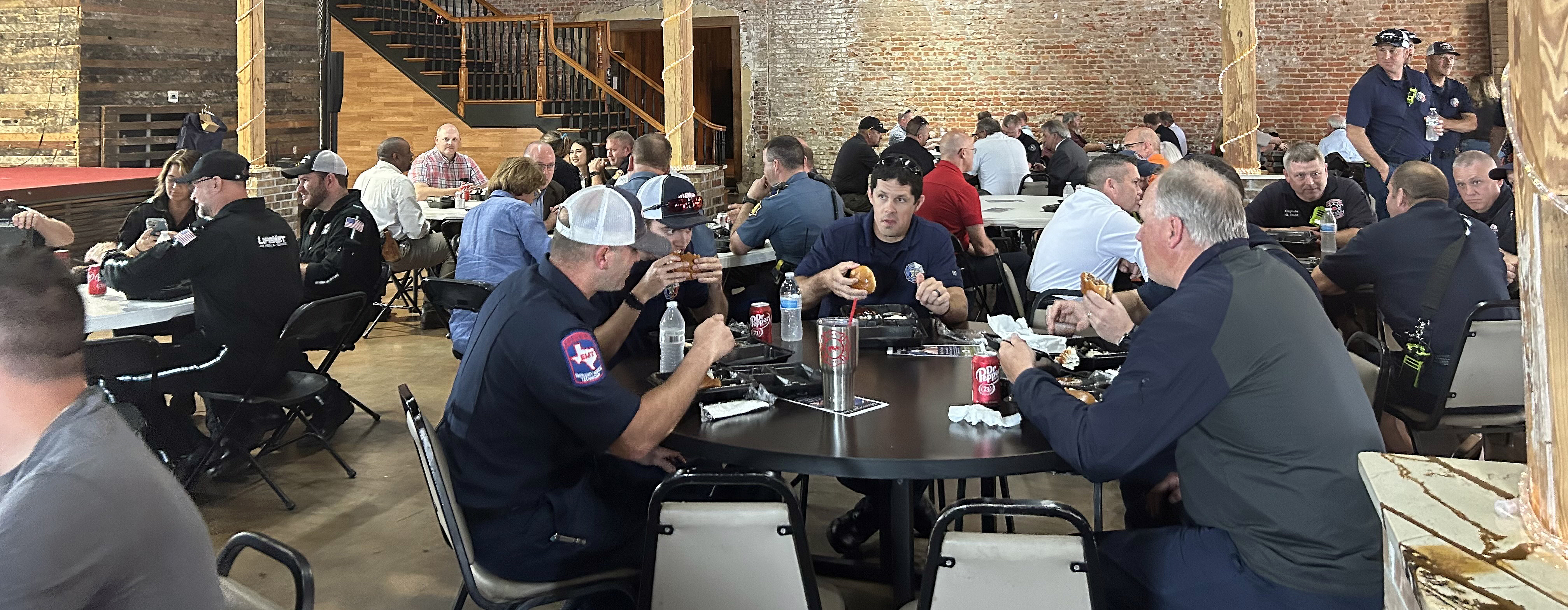 'This is breathtaking': First responders honored with lunch downtown - Vimarsana News