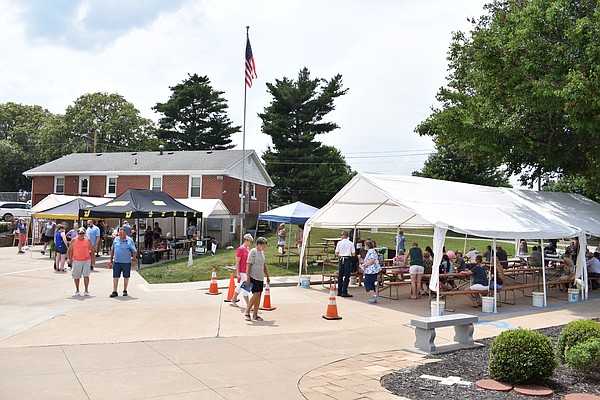 Family fun at annual Annunciation Catholic picnic - Vimarsana News