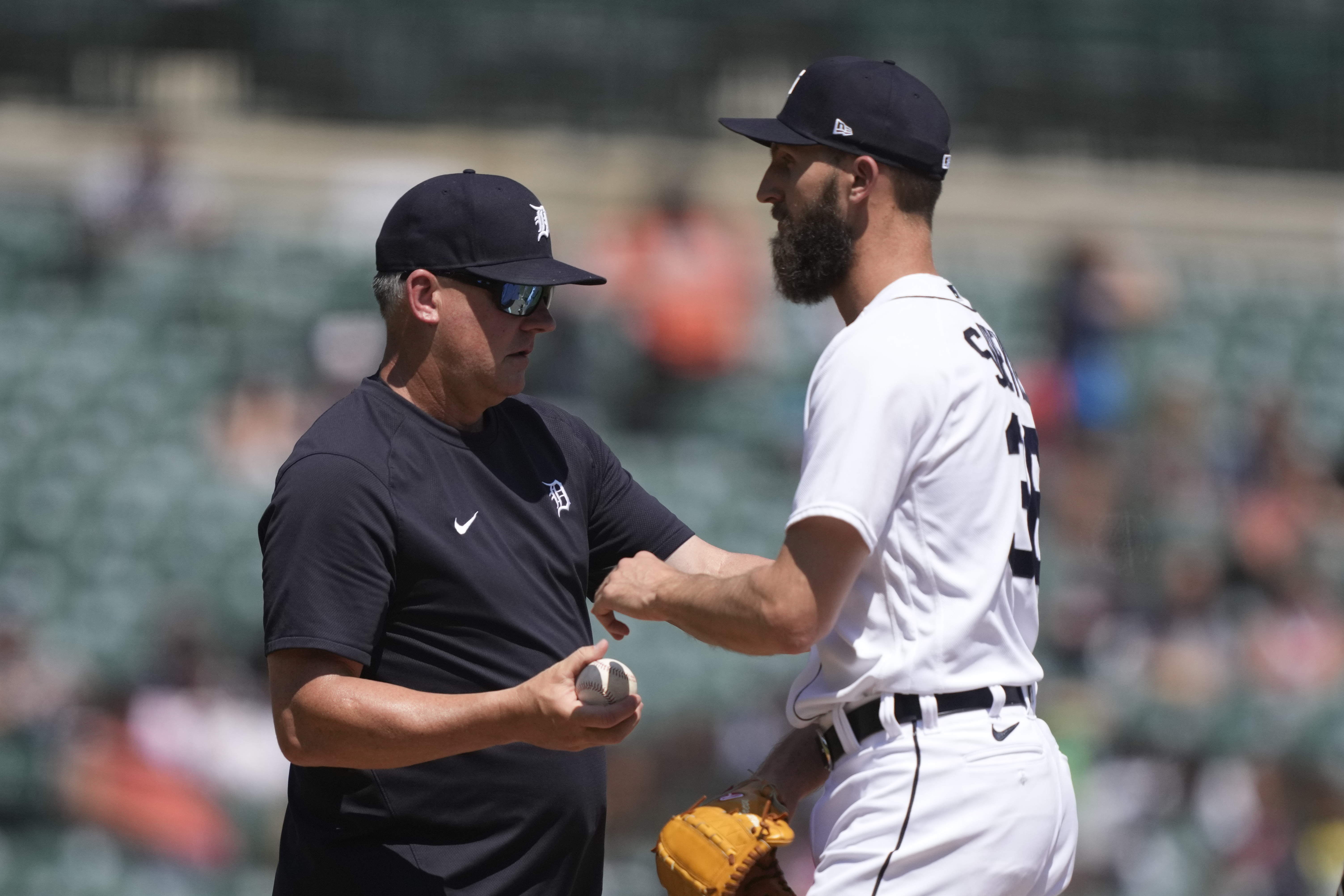 Rogers, Marisnick lead Tigers over Rangers 3-2 - The San Diego