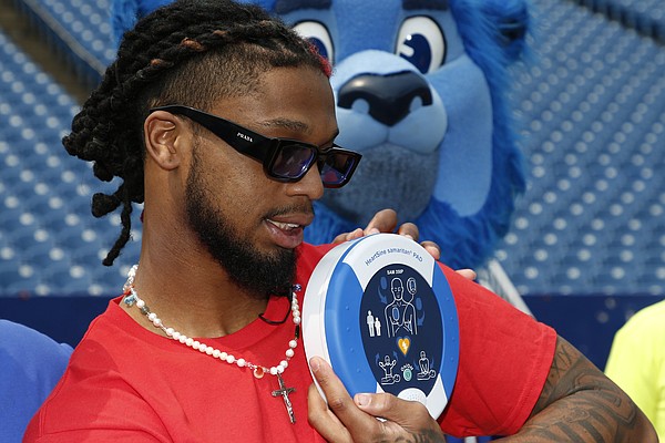 Bills safety Hamlin launches CPR Tour Bills safety Hamlin launches CPR Tour